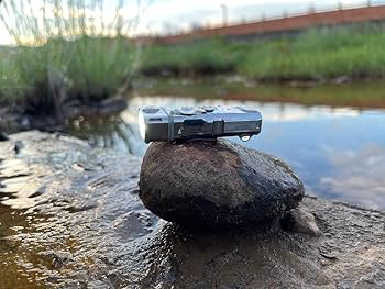 RovyVon E4 チタン LED 懐中電灯 RovyVonE4ハイブリッドチタンキーホルダー懐中電灯